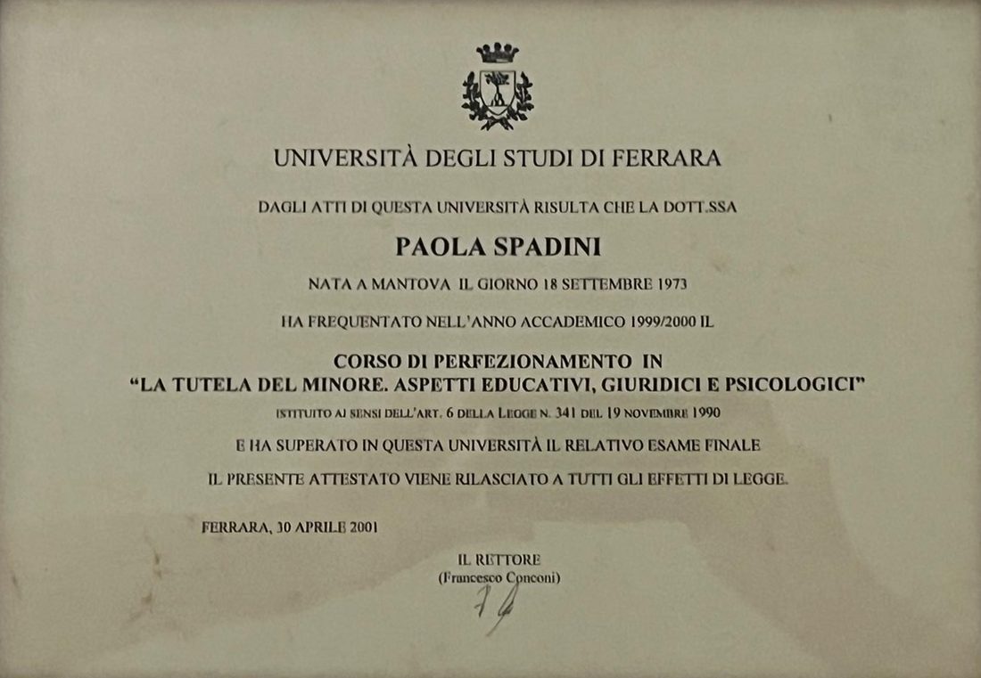 Attestato del corso di perfezionamento sulla tutela del minore rilasciato a Paola Spadini dall'Università degli Studi di Ferrara